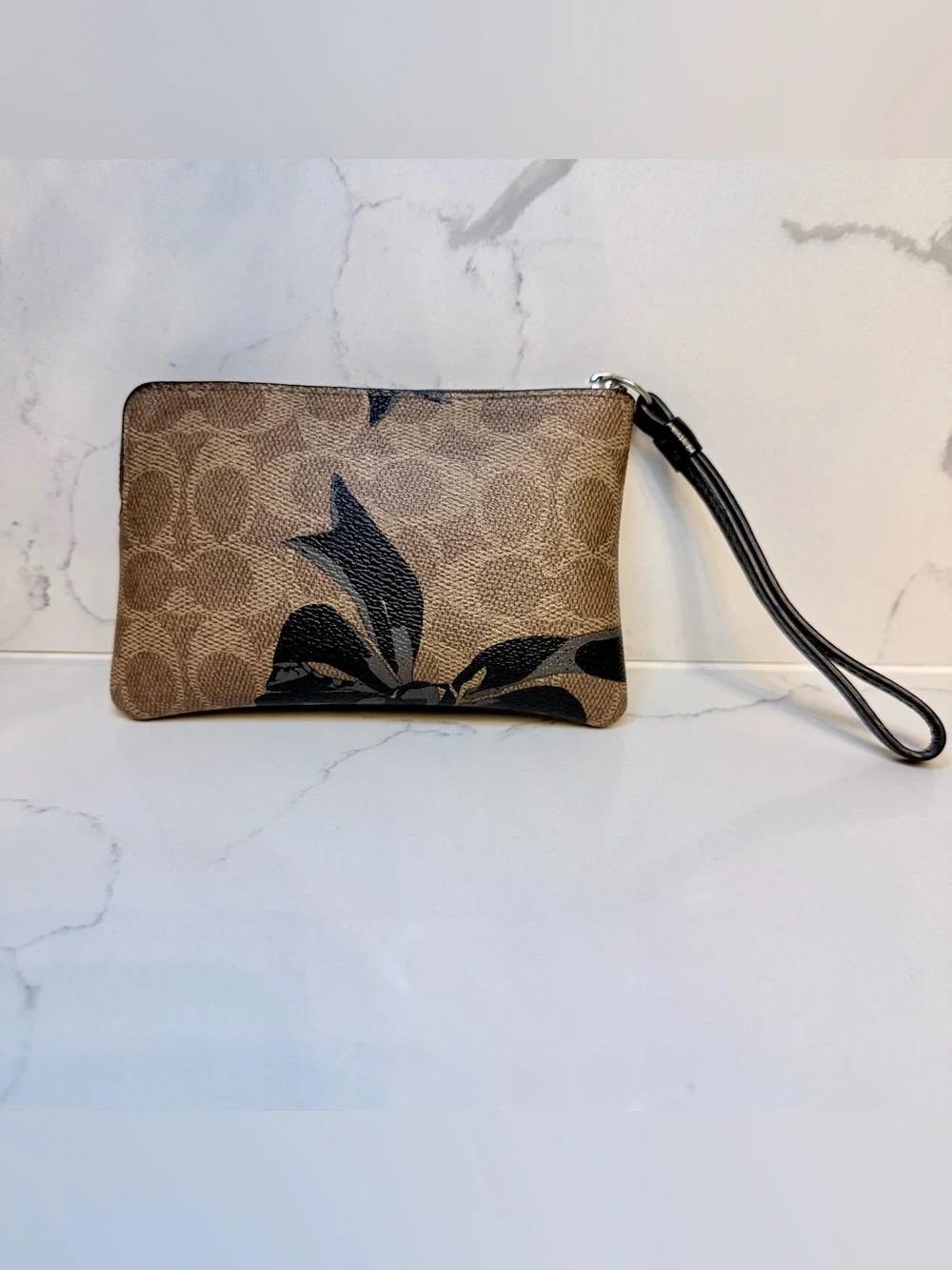 Coach Signature Canvas Corner Zip Wristlet with Bow Print (Style CZ440)